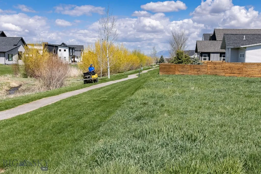 1325 Ryun Sun Way Bozeman MT 59718