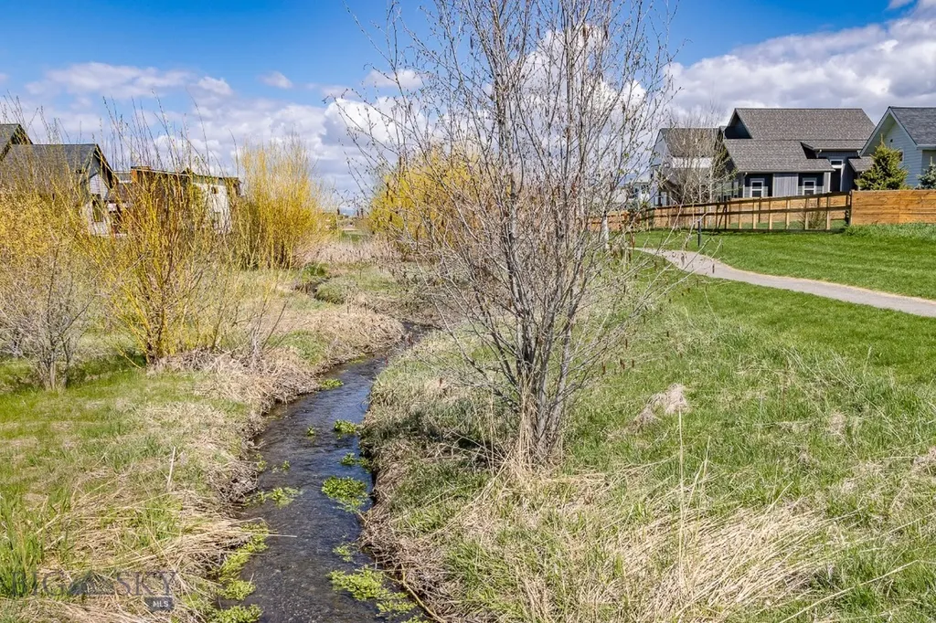 1325 Ryun Sun Way Bozeman MT 59718