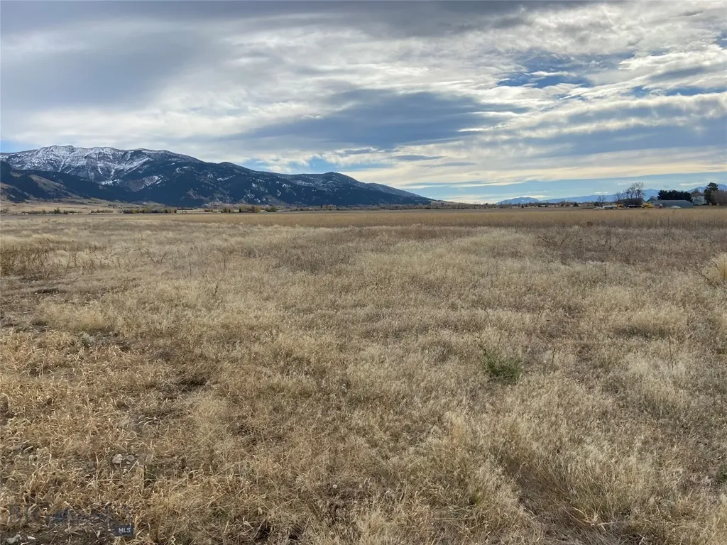 6114 Springhill Road Belgrade MT 59714