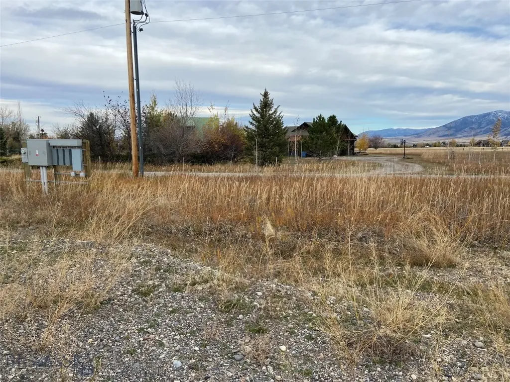 6114 Springhill Road Belgrade MT 59714