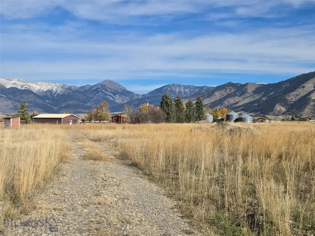 6114 Springhill Road Belgrade MT 59714