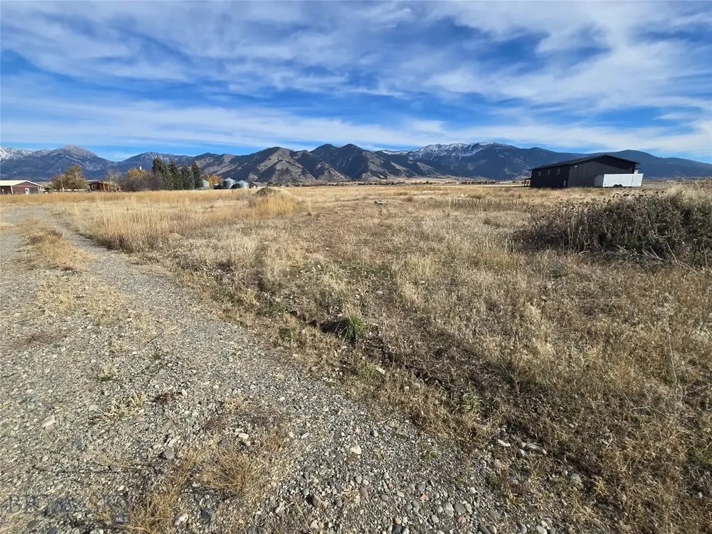 6114 Springhill Road Belgrade MT 59714