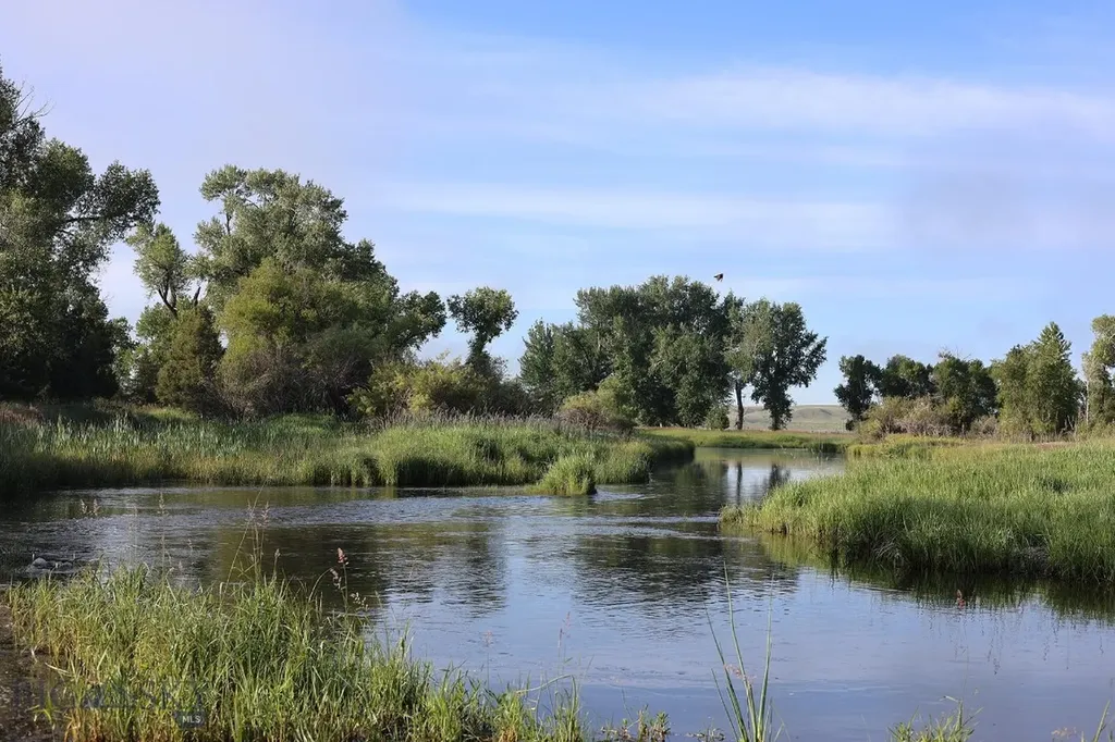 5211 Old Yellowstone Trail Three Forks MT 59752