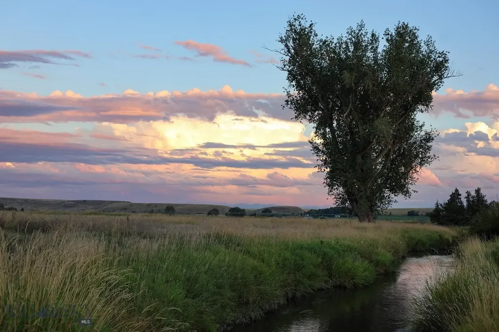 5211 Old Yellowstone Trail Three Forks MT 59752