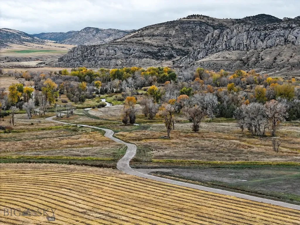 5211 Old Yellowstone Trail Three Forks MT 59752