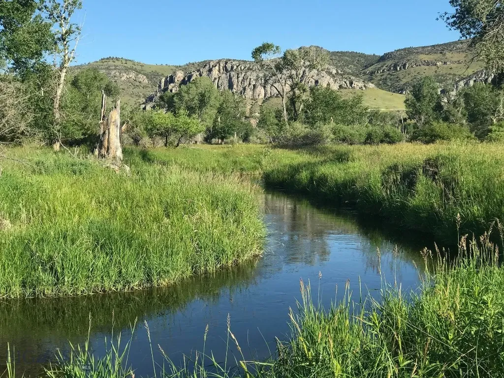 5211 Old Yellowstone Trail Three Forks MT 59752