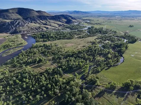 5211 Old Yellowstone Trail Three Forks MT 59752