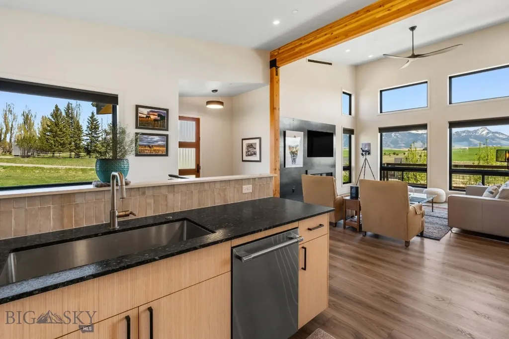 20 Prairie Falcon Lane Belgrade MT 59714