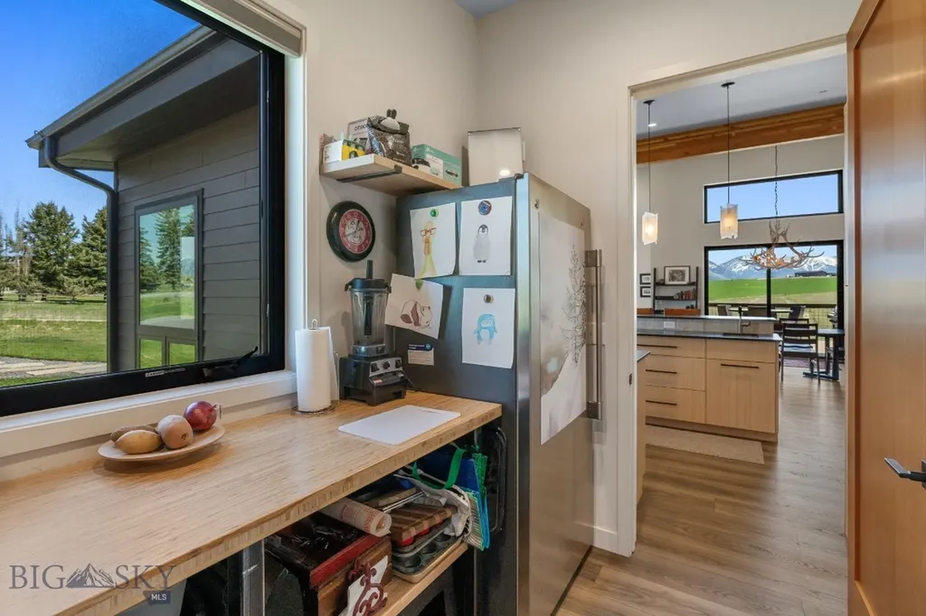 20 Prairie Falcon Lane Belgrade MT 59714