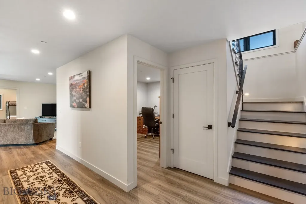 20 Prairie Falcon Lane Belgrade MT 59714