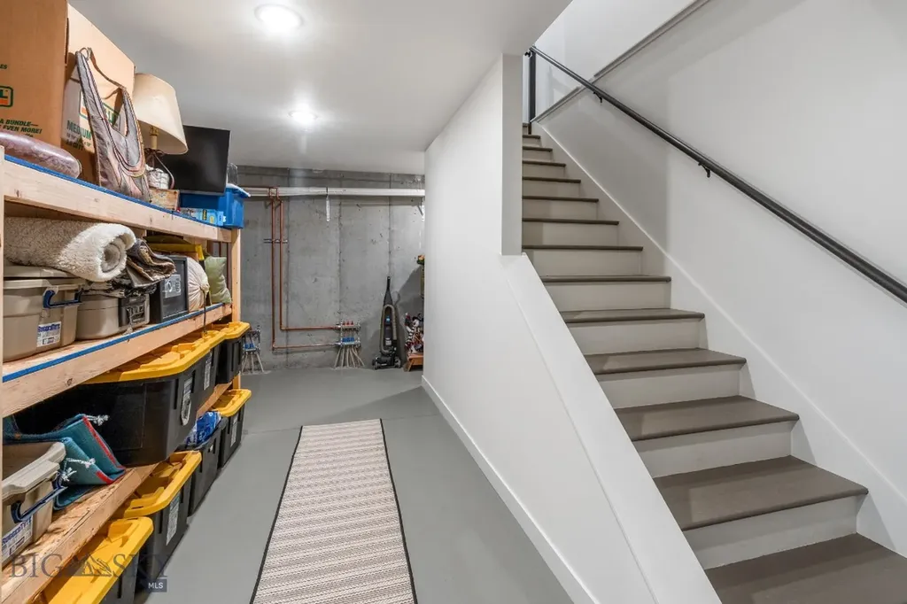 20 Prairie Falcon Lane Belgrade MT 59714