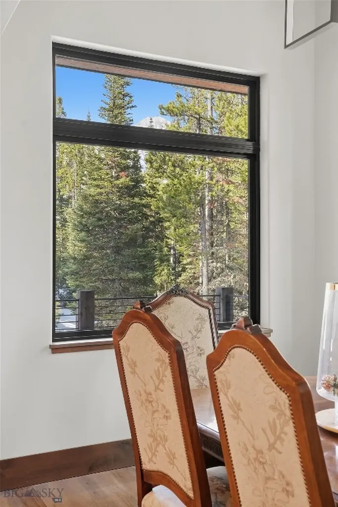 11 Speaking Eagle Big Sky MT 59716
