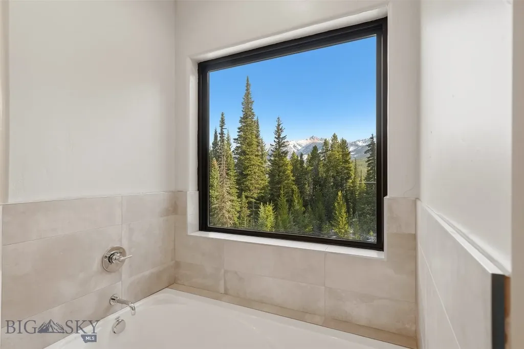 11 Speaking Eagle Big Sky MT 59716