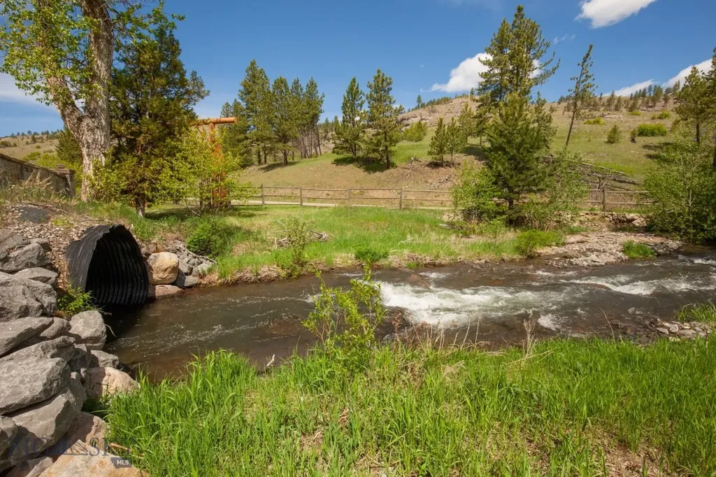 101 W Bridger Creek Road Big Timber MT 59011