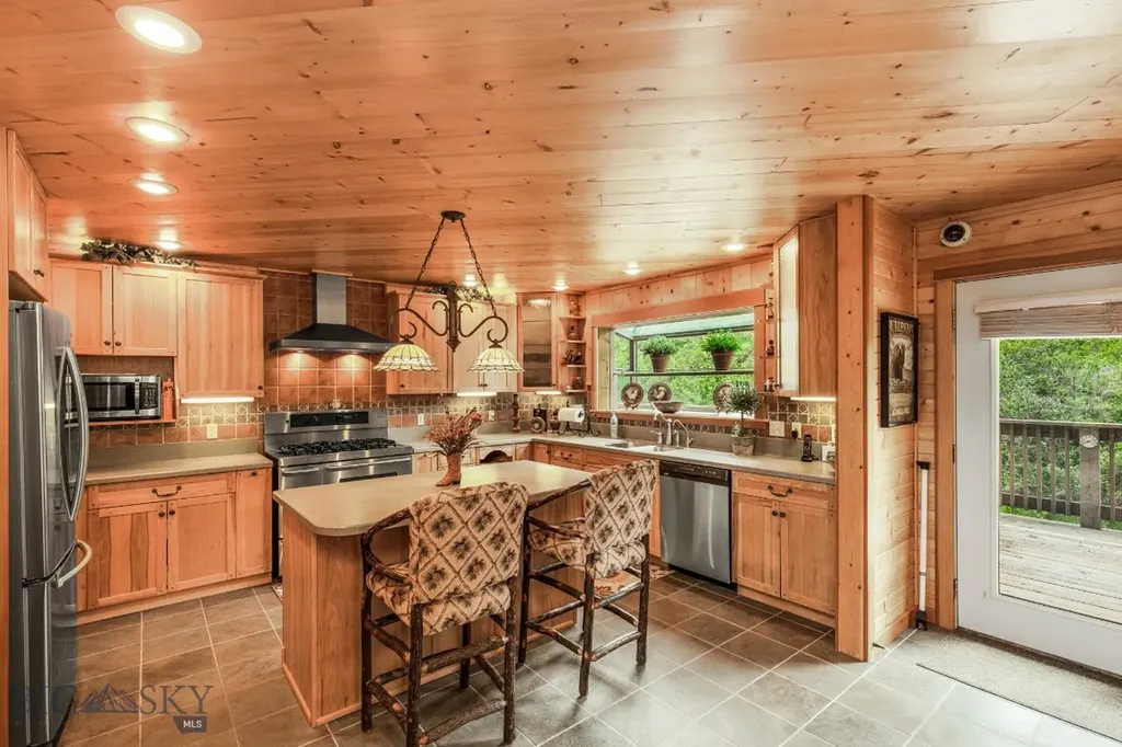 101 W Bridger Creek Road Big Timber MT 59011