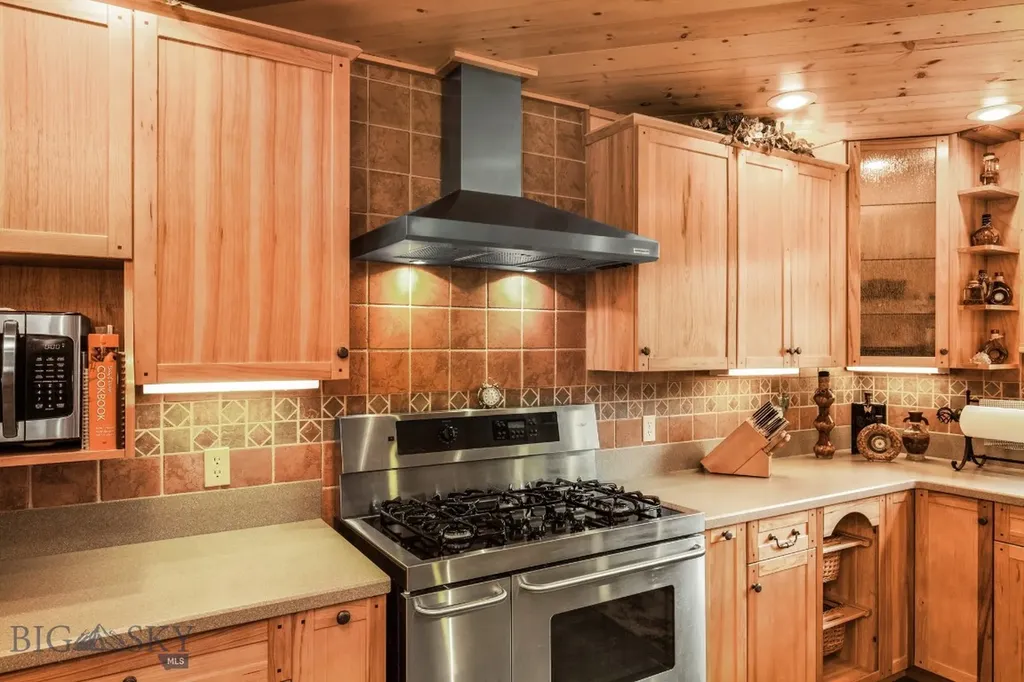 101 W Bridger Creek Road Big Timber MT 59011