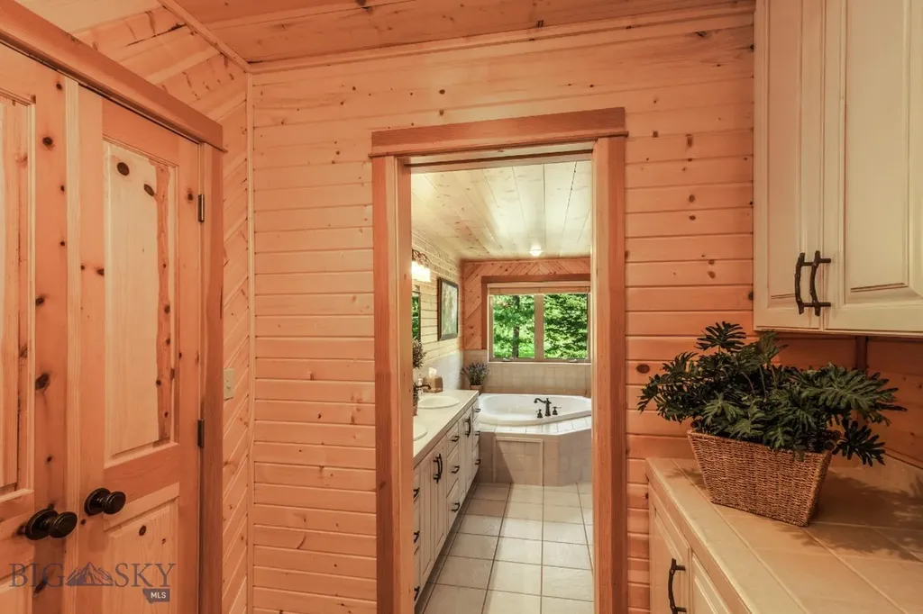 101 W Bridger Creek Road Big Timber MT 59011