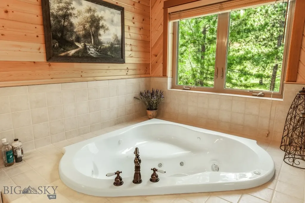 101 W Bridger Creek Road Big Timber MT 59011