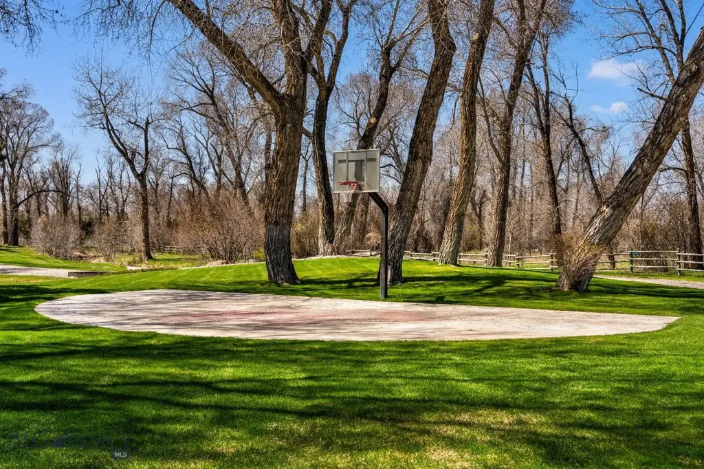 624 Rocking Horse Drive Bozeman MT 59718