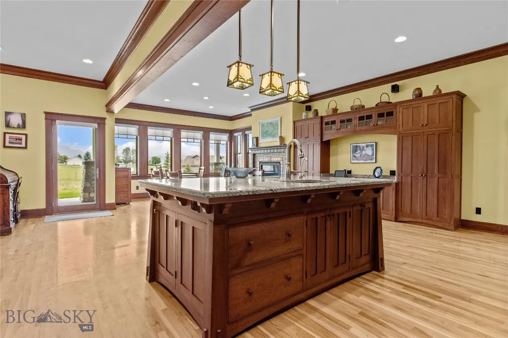75 Rodeo Trail Dillon MT 59725