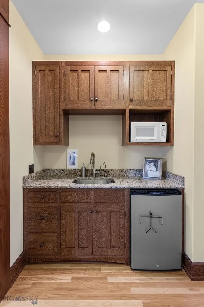 75 Rodeo Trail Dillon MT 59725