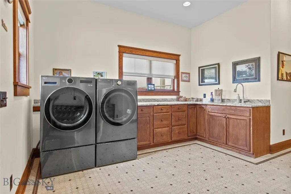 75 Rodeo Trail Dillon MT 59725