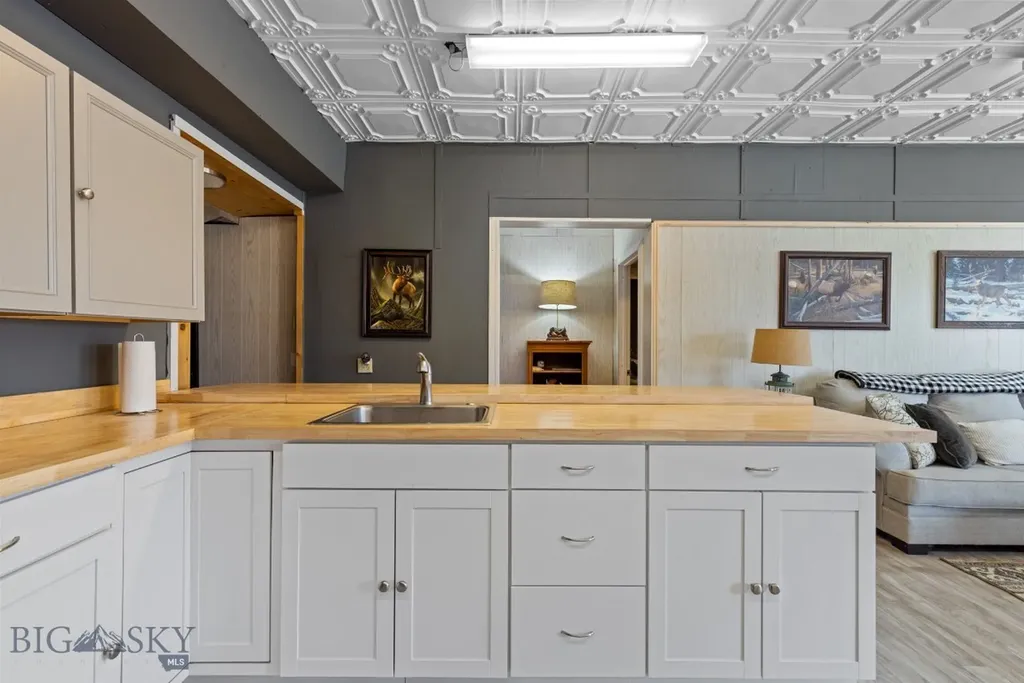 2325 Mount Highway 287 Alder MT 59710
