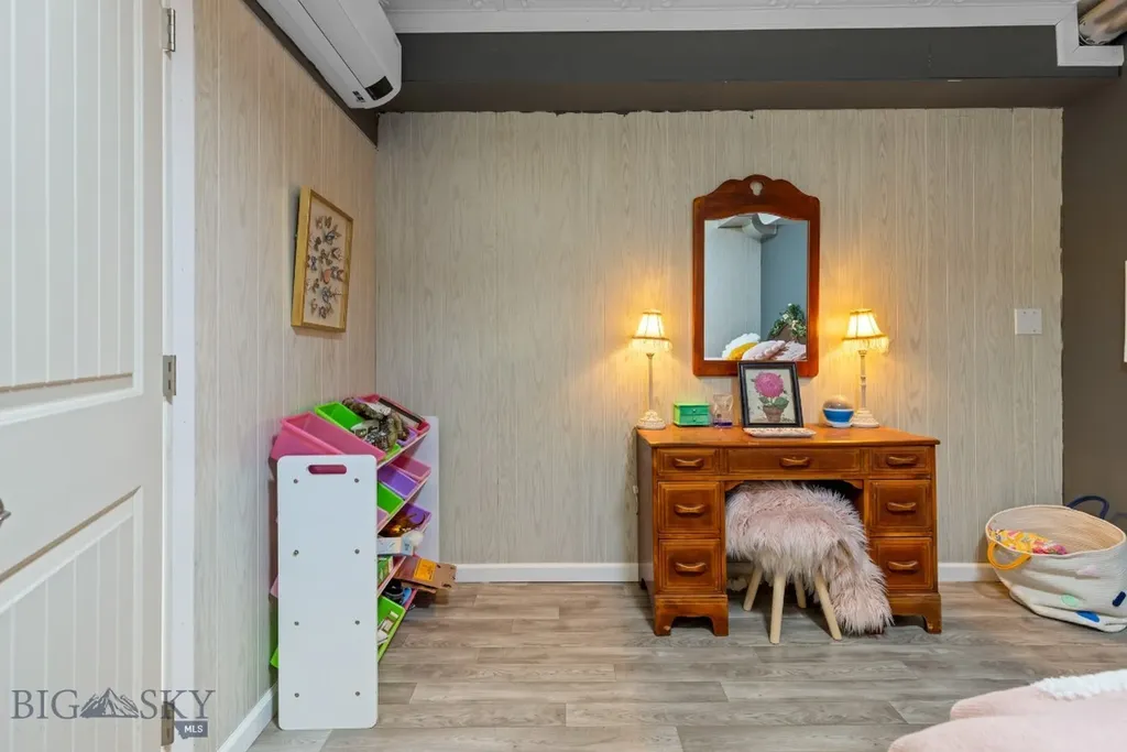 2325 Mount Highway 287 Alder MT 59710