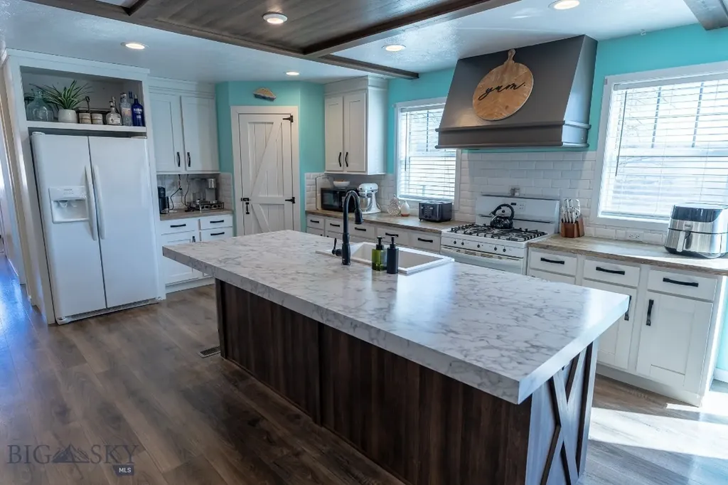 8519 Us Highway 287 Townsend MT 59644