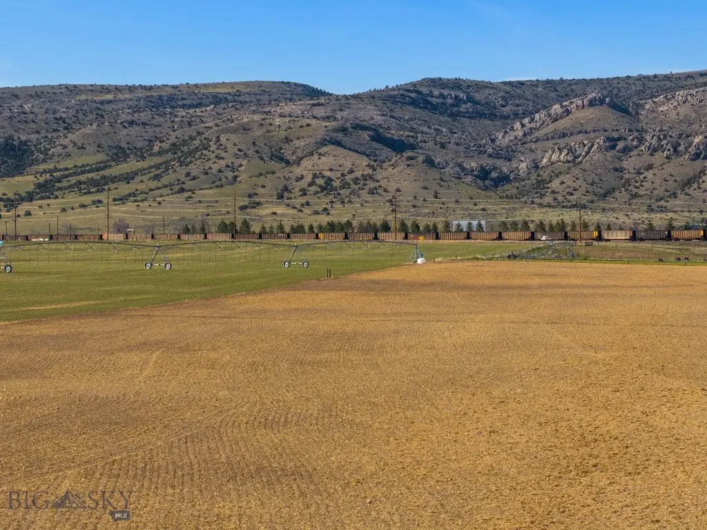 Parcel B1 Manhattan Frontage E Road Manhattan MT 59741