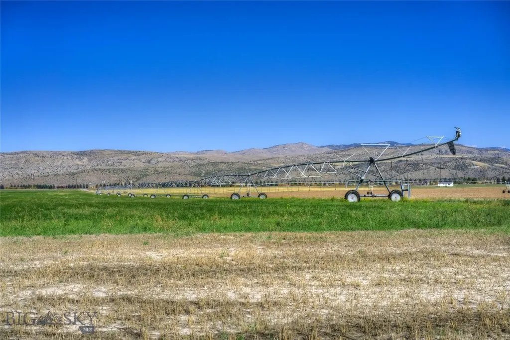 Parcel B1 Manhattan Frontage E Road Manhattan MT 59741