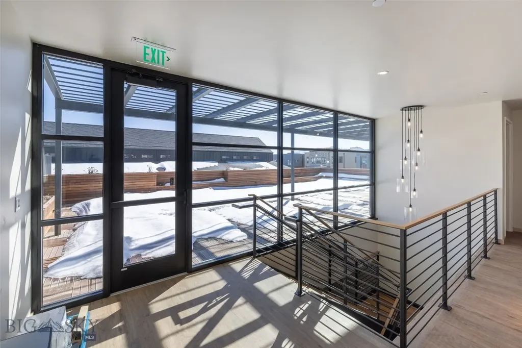 3753 Equestrian Lane Bozeman MT 59718