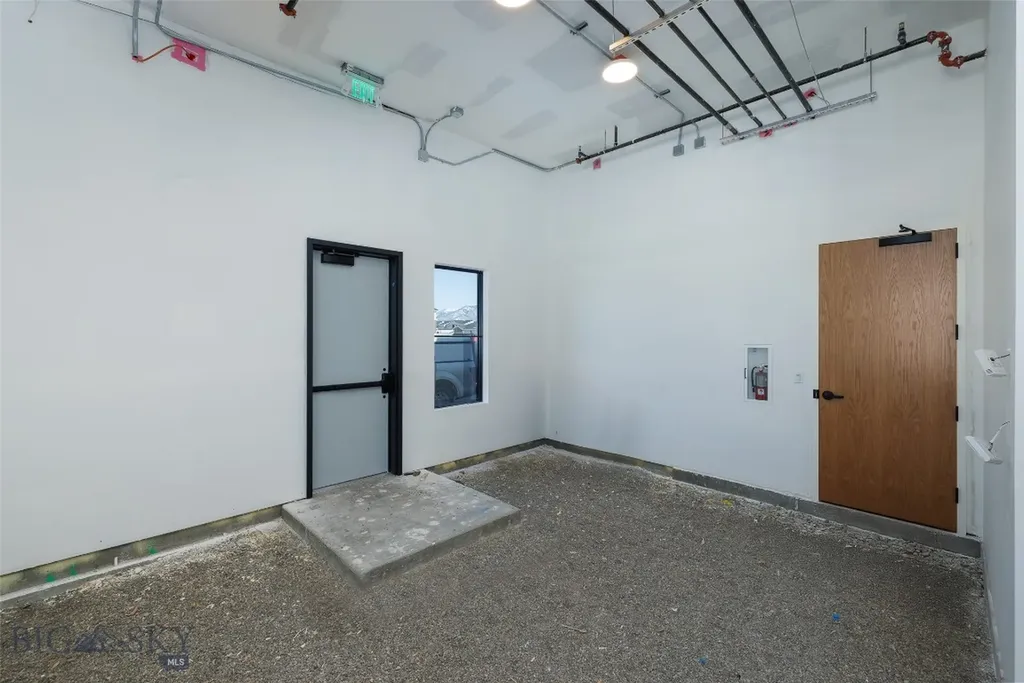 3753 Equestrian Lane Bozeman MT 59718