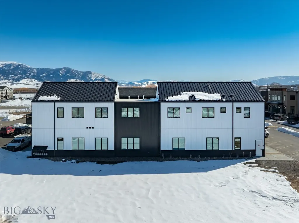 3753 Equestrian Lane Bozeman MT 59718