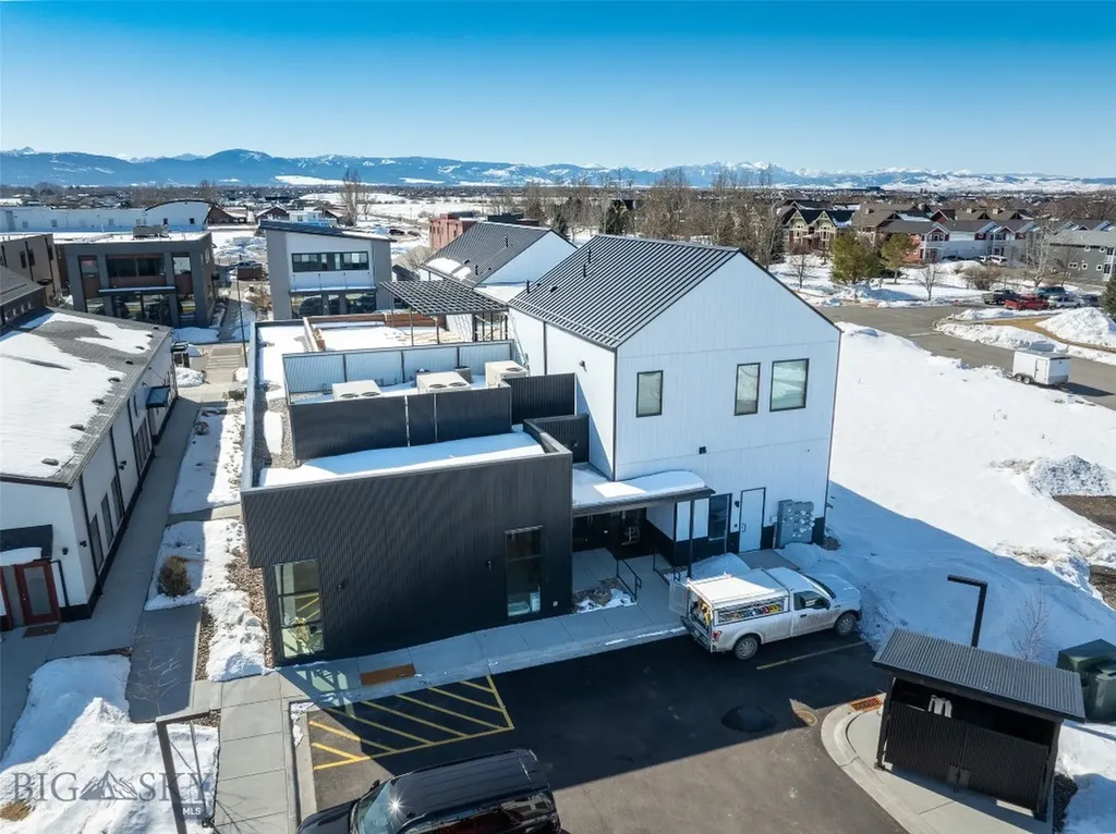 3753 Equestrian Lane Bozeman MT 59718