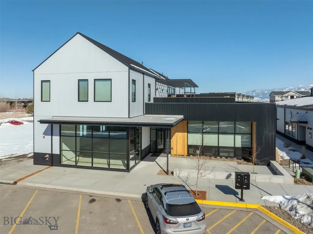 3753 Equestrian Lane Bozeman MT 59718