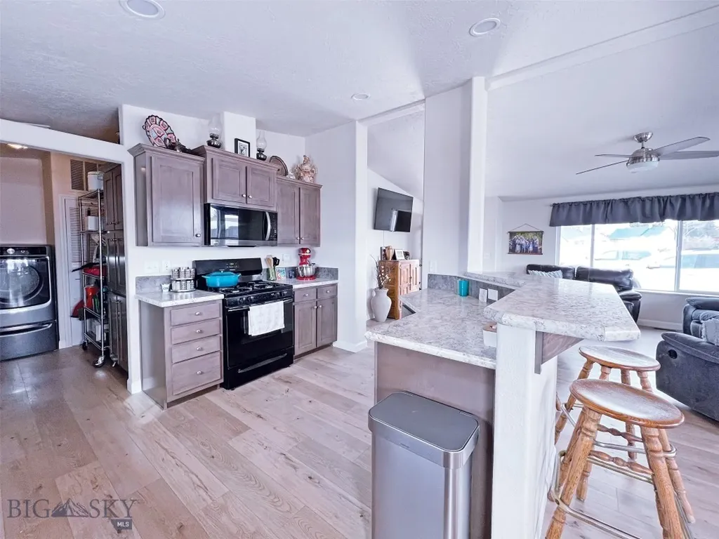 115 W 4th Avenue Lima MT 59739