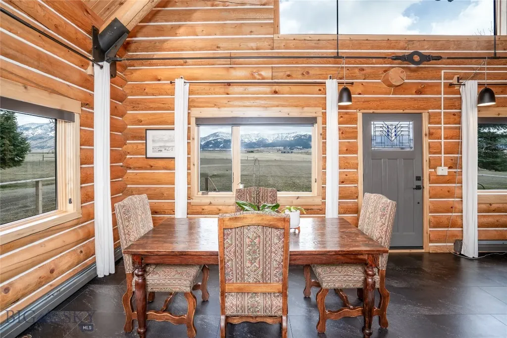 3033 Wes Davis Road Belgrade MT 59714