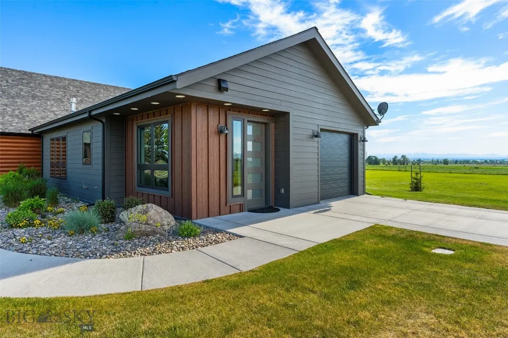 3033 Wes Davis Road Belgrade MT 59714