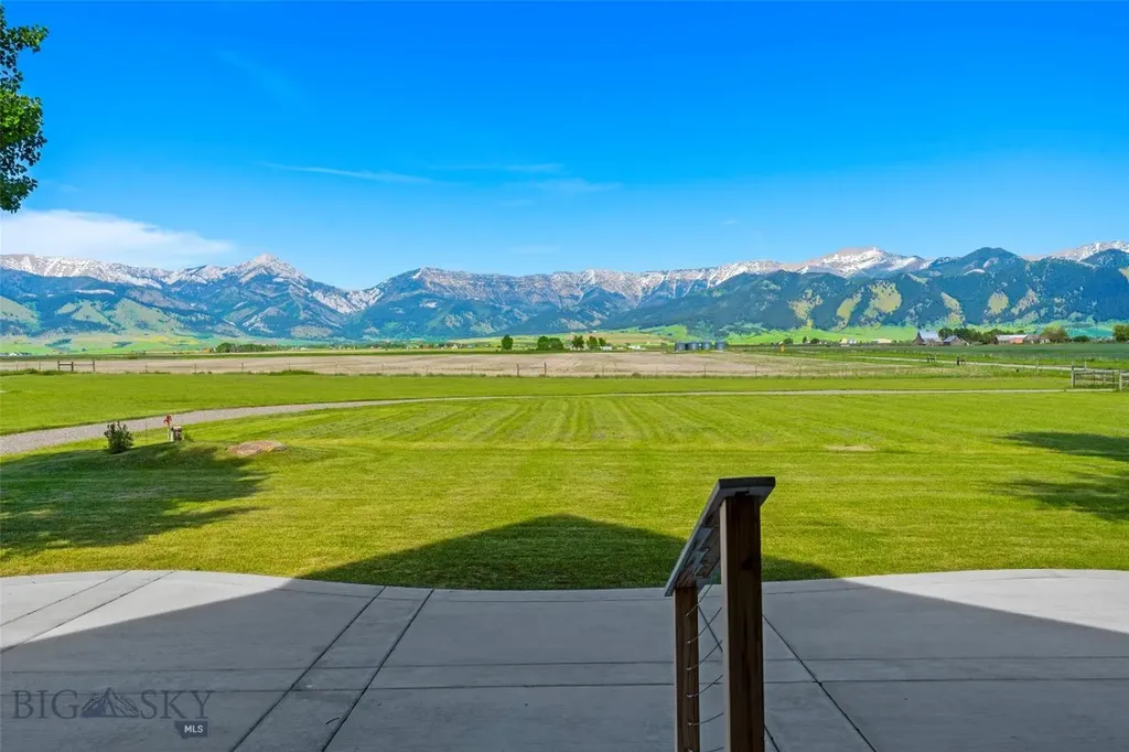 3033 Wes Davis Road Belgrade MT 59714