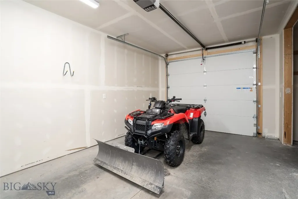 3033 Wes Davis Road Belgrade MT 59714