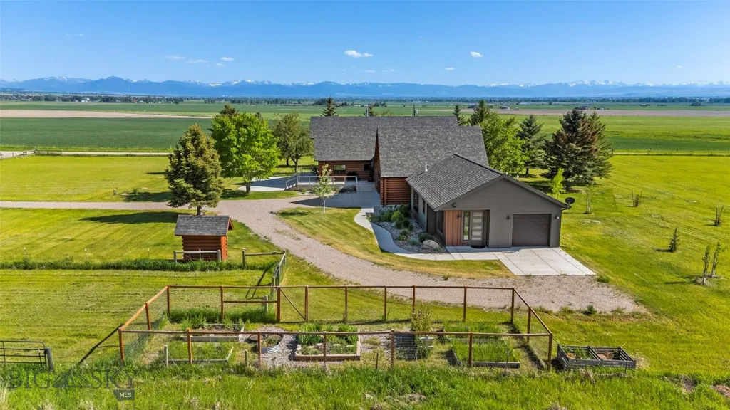 3033 Wes Davis Road Belgrade MT 59714