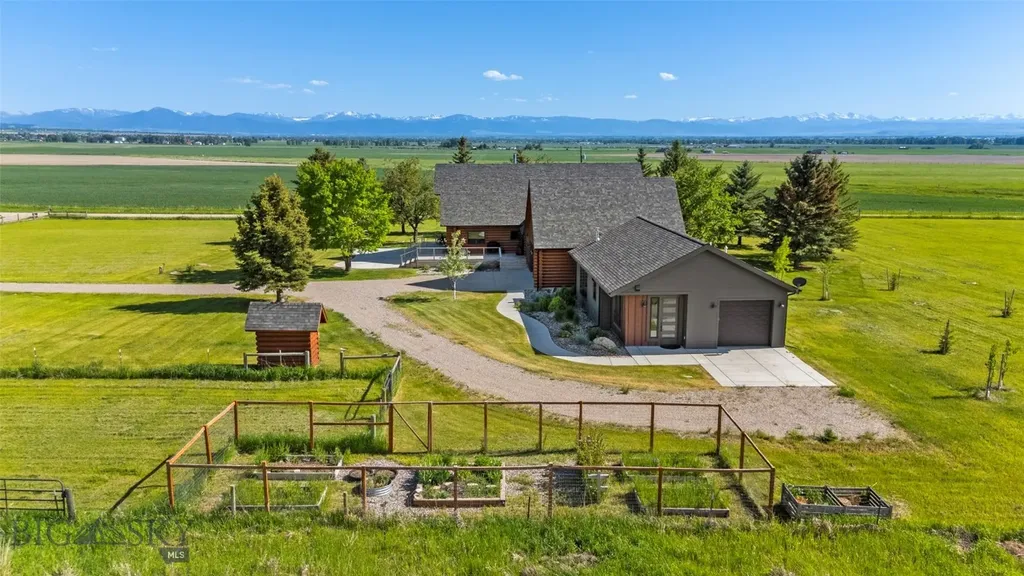 3033 Wes Davis Road Belgrade MT 59714