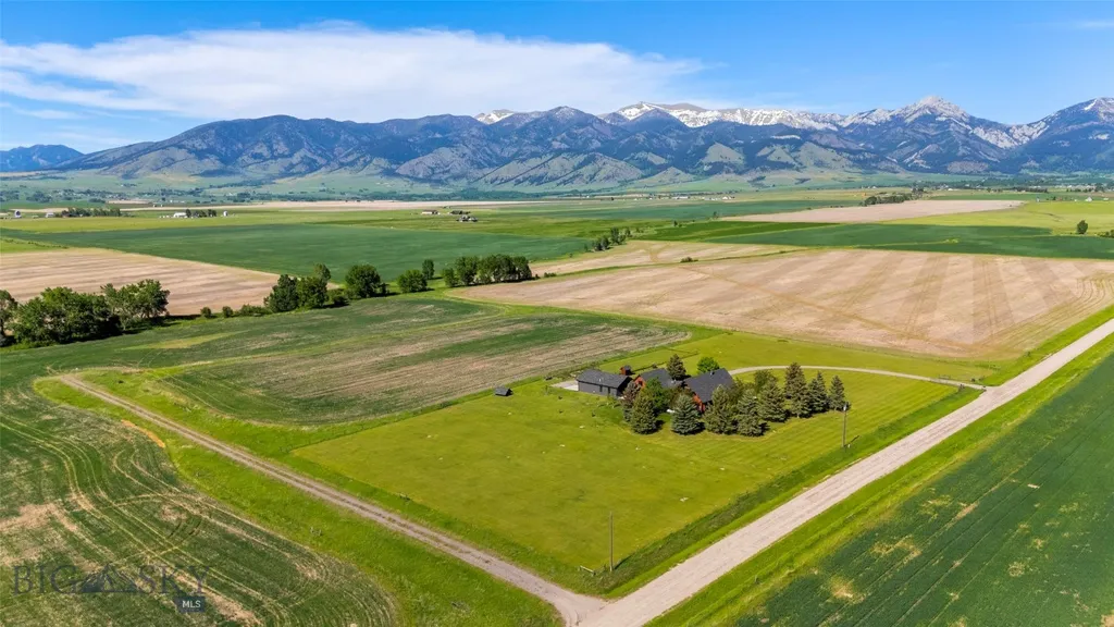 3033 Wes Davis Road Belgrade MT 59714