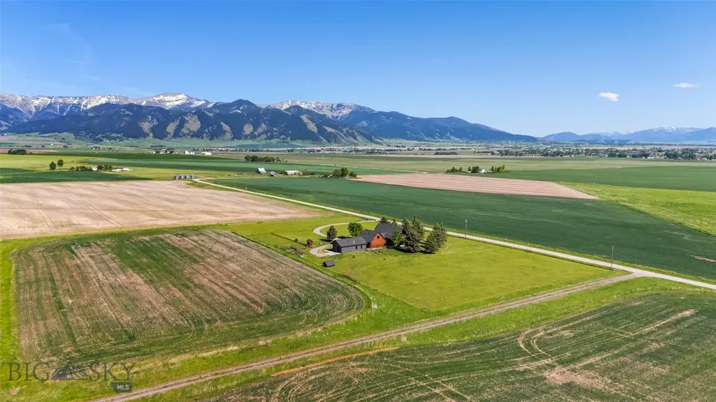 3033 Wes Davis Road Belgrade MT 59714