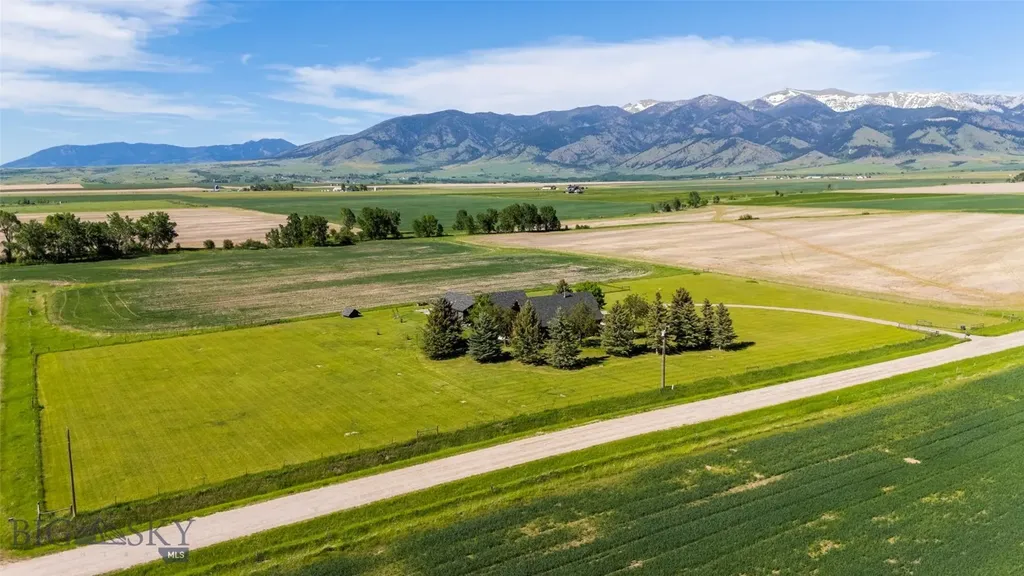 3033 Wes Davis Road Belgrade MT 59714