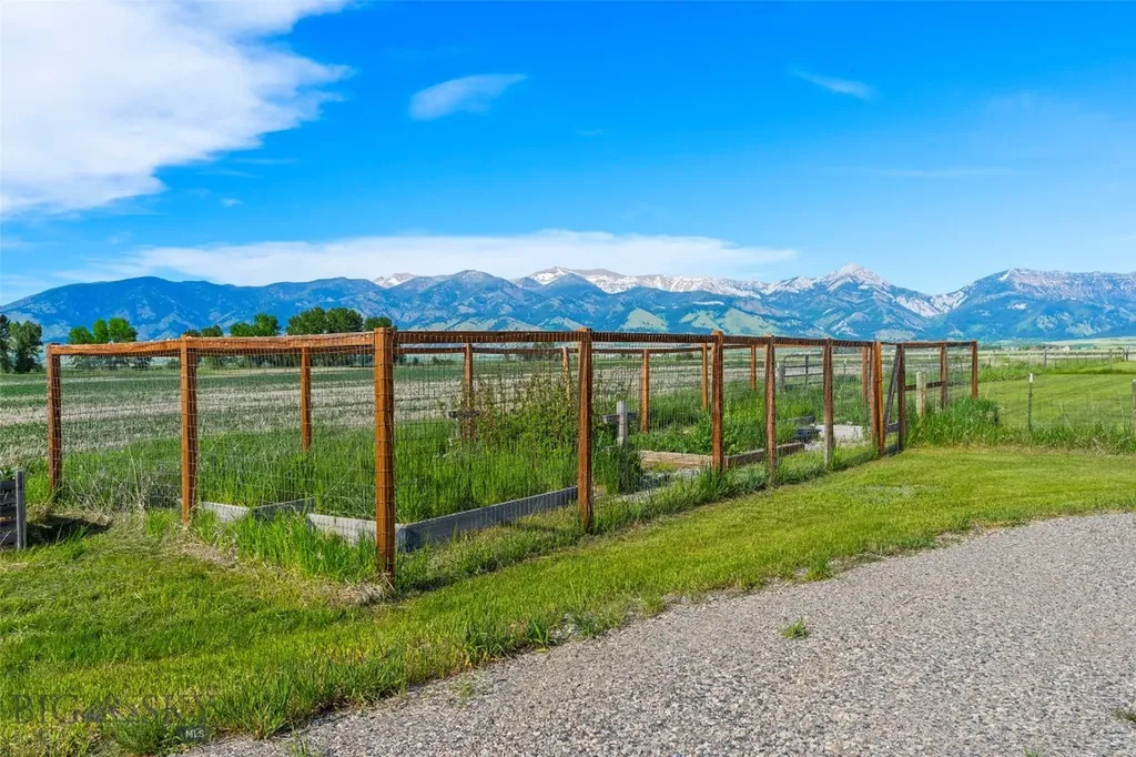 3033 Wes Davis Road Belgrade MT 59714