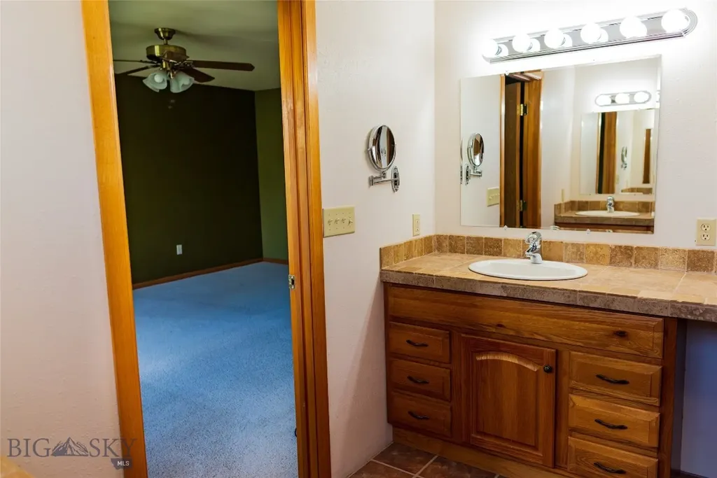 905 Colorado Belgrade MT 59714
