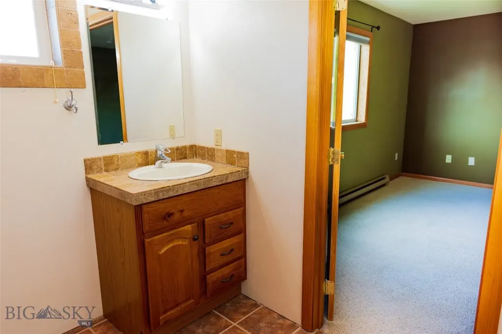 905 Colorado Belgrade MT 59714