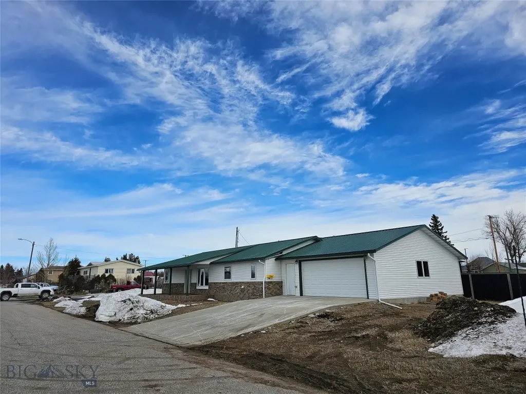 603 W 3rd Avenue Big Timber MT 59011